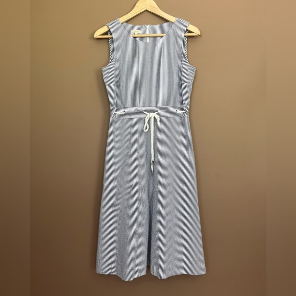 Talbots Dresses & Skirts - {Talbots} Sleeveless Seersucker Fit & Flare Midi Dress in Blue & White - Size 4